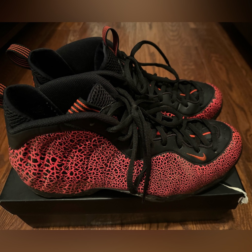 Used Nike Air Foamposite- Cracked Lava